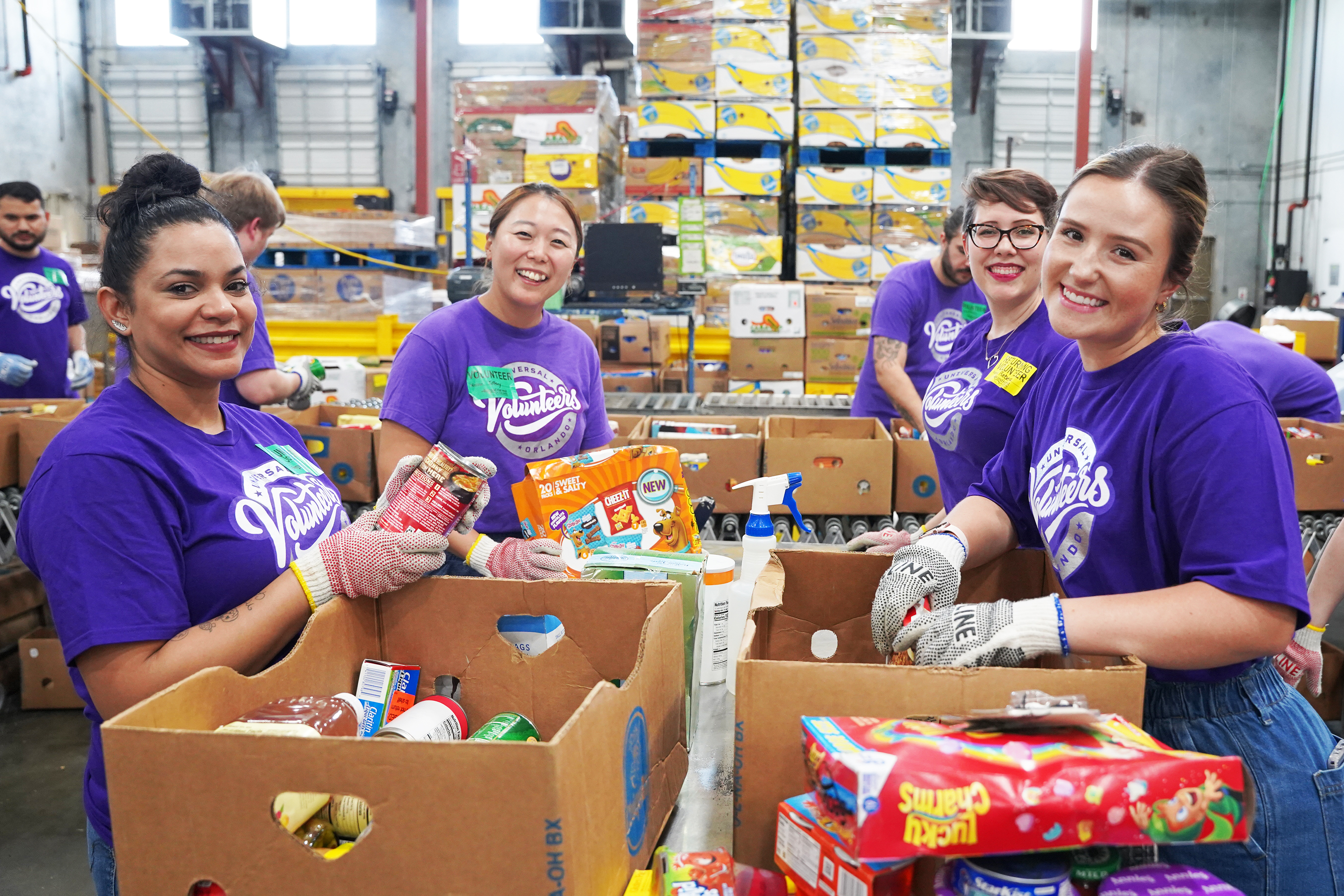 Universal Orlando Resort Celebrates Major Milestone for Team Member Volunteer Program 